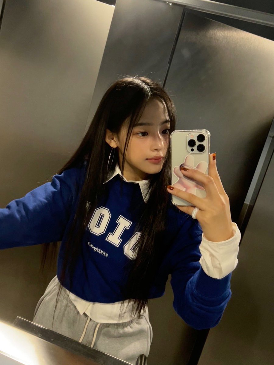 picsnewjeans's tweet photo. 🐻📞 https://t.co/l1ar3t2ULZ