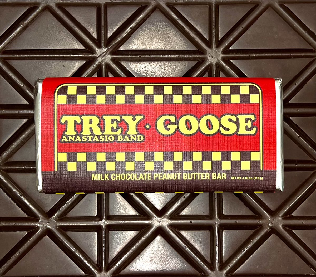 AshersChocolate's tweet photo. Asher’s Chocolate Co. is proud to be producing a sweet bit of merch for the upcoming Fall tour co-headlined by the Trey Anastasio Band and Goose!  This bar is exclusively available in limited quantities at each performance: https://t.co/IJQssTojR2
 
@treyanastasio
@goosetheband https://t.co/SUCkLzpvDu