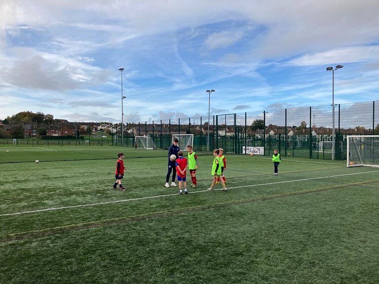 CUFCSportsColl's tweet photo. ⚽️SOCCER SCHOOLS⚽️
This week our 2nd year students are coaching and refereeing at our holiday camps as part of their coaching unit👏🏼 

📚This involves planning and delivering a number of coaching sessions to the children, as well as reflecting on how they went⚽️ @CUFCCST https://t.co/Grmns11jSO