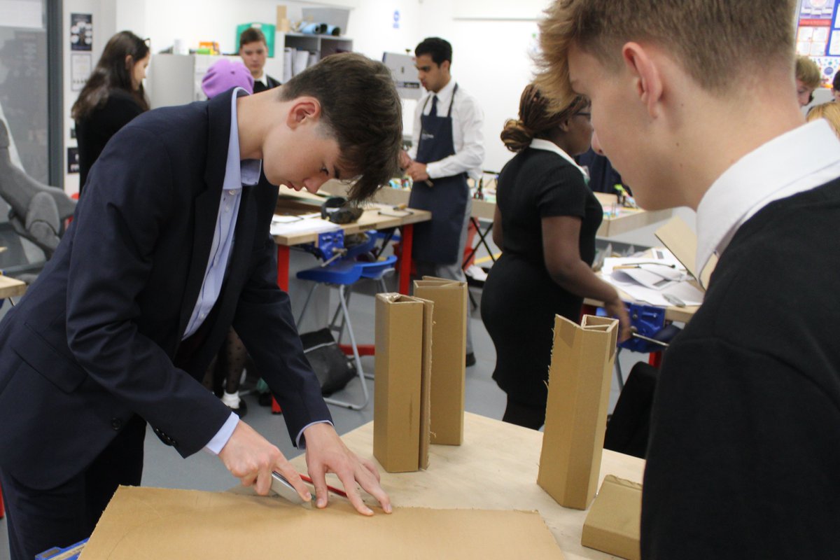 DTWPS3's tweet photo. Great D&amp;T Sixth Form Taster Day with learners demonstrating problem solving, team work, innovation and time management skills #cardboardchairchallenge #sixthform #wps6 https://t.co/zPfqKatufh
