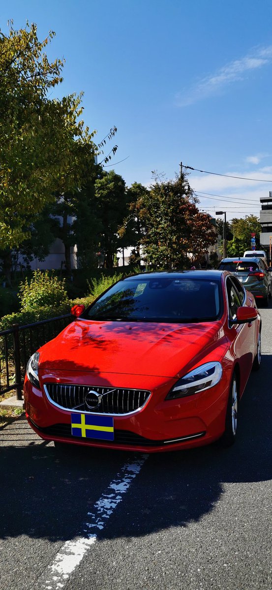 K1Xc60's tweet photo. 赤いのもいいよね（代車）

#ボルボ
#VOLVO https://t.co/QH3RzJvtuL