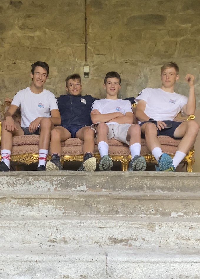 Découverte des spécialités fromagères du coin, avec le Salers... #trainingcamp