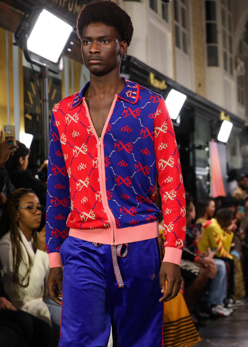 MaXhosa AFRICA™ tweet media