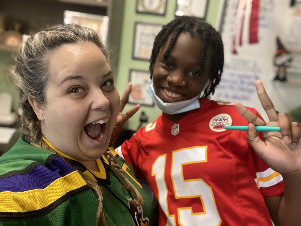 Lindsay Greene tweet media