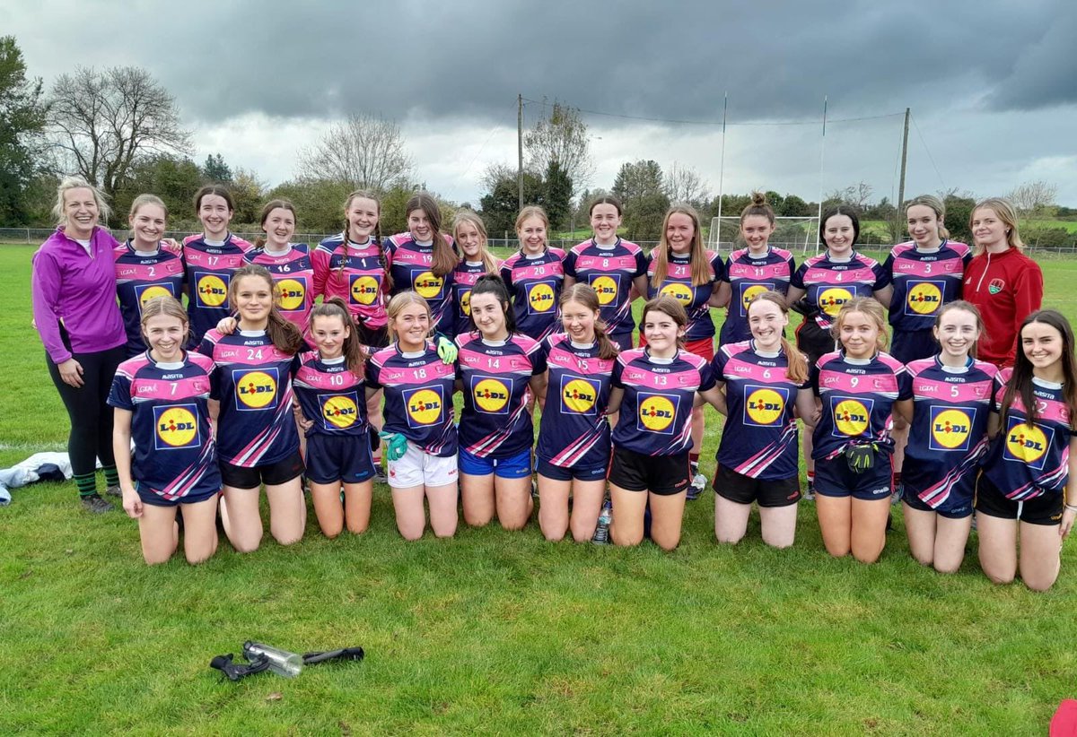 colaistetreasa's tweet photo. Full time score* of Munster Junior girls competition.
Coláiste Treasa 7-11 
Castleisland 6-9. 
Congratulations to all https://t.co/vFRr4tYqKT
