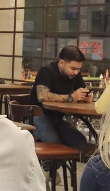 FefoSampaio's tweet photo. Eu de boa ontem tirei uma foto
Agora dou zoom e reparo que o YUDI TÁ NA FOTO
Hahahahhhahahhahahahahhahahahhhahahahahahhahahaha
É demais pra mim https://t.co/gGpSY481Cj
