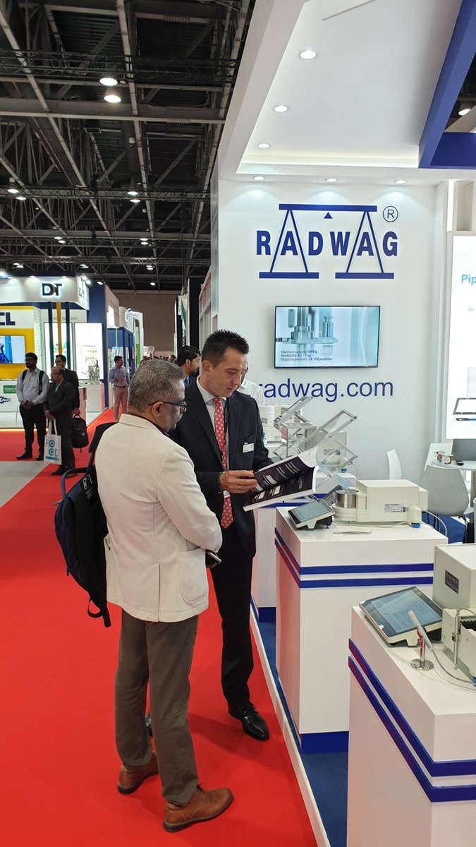 RADWAGscales's tweet image. Day two of the #ARABLAB fair was full of meetings and discussions with our customers and business partners. 

Today and tomorrow (25-26 October) we look forward to seeing you at ARABLAB in Dubai.

Stand 342 - welcome!
#arablab2022