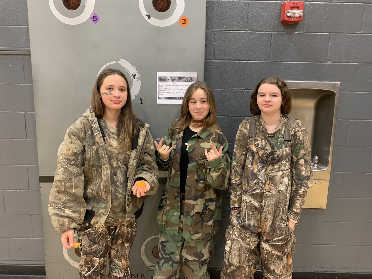 Red Ribbon Week. Camo Day: LFMS declares war on drugs!!