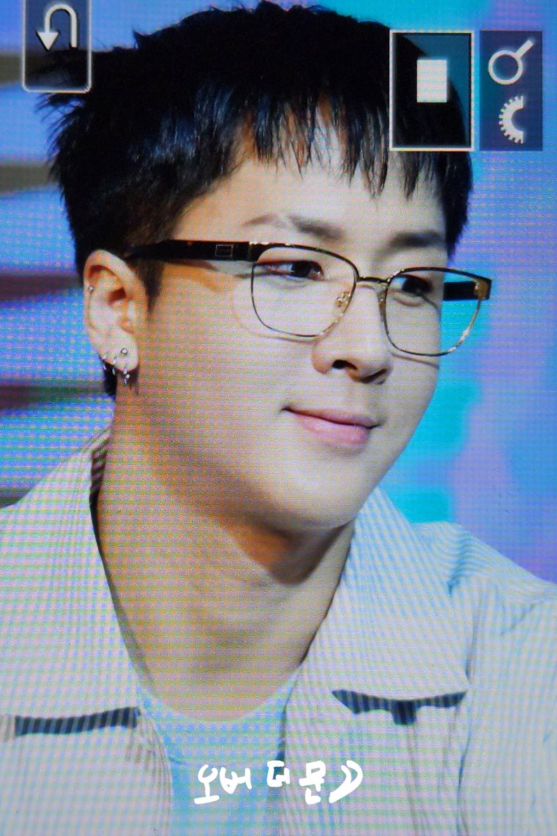OTM_RAVI's tweet photo. 221025 팬싸 프리뷰 @RAVI_GTCK #RAVI #라비 #GROOVL1N #그루블린 https://t.co/8X16sDgAKB