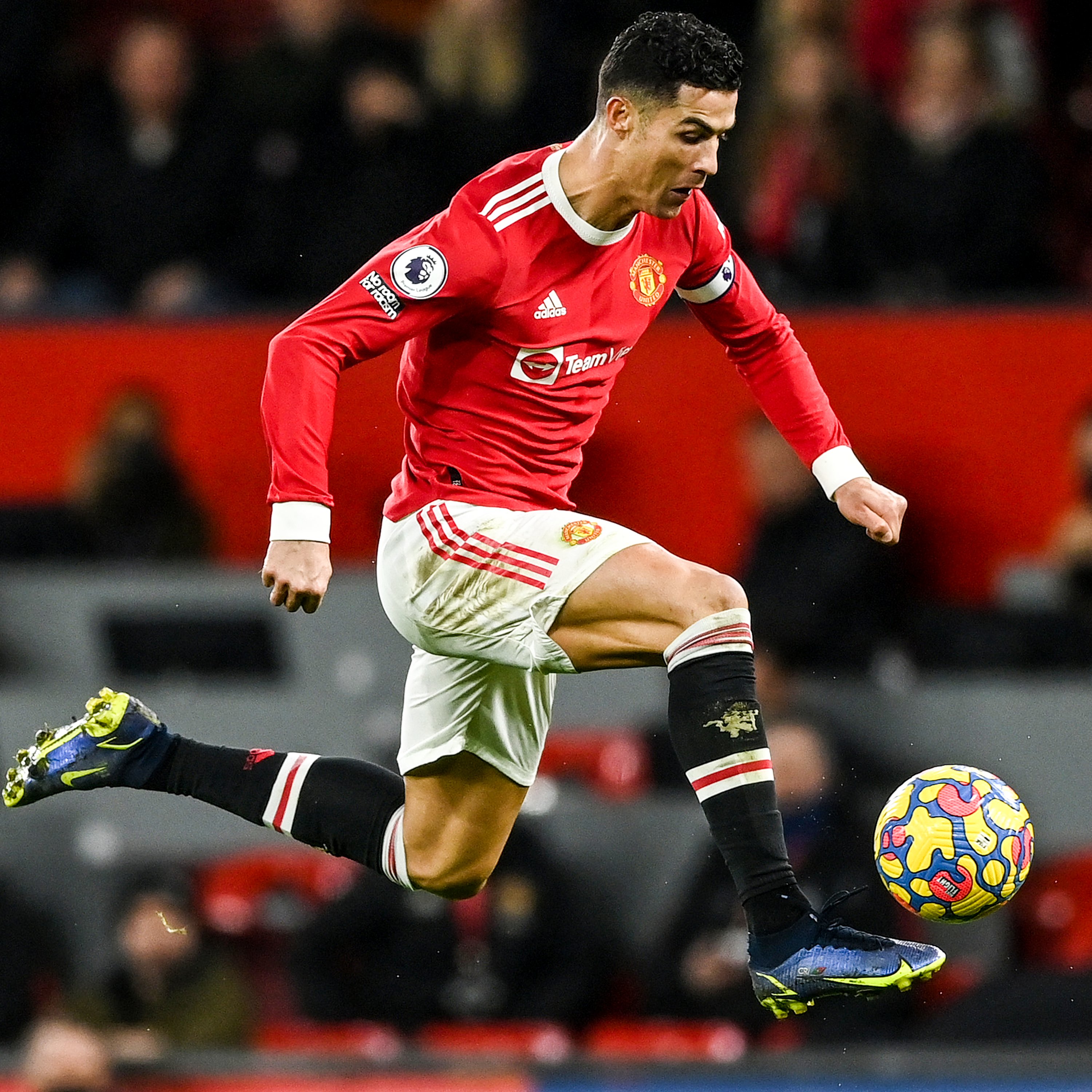 b-r-football-on-twitter-premier-league-winter-balls-through-the-years
