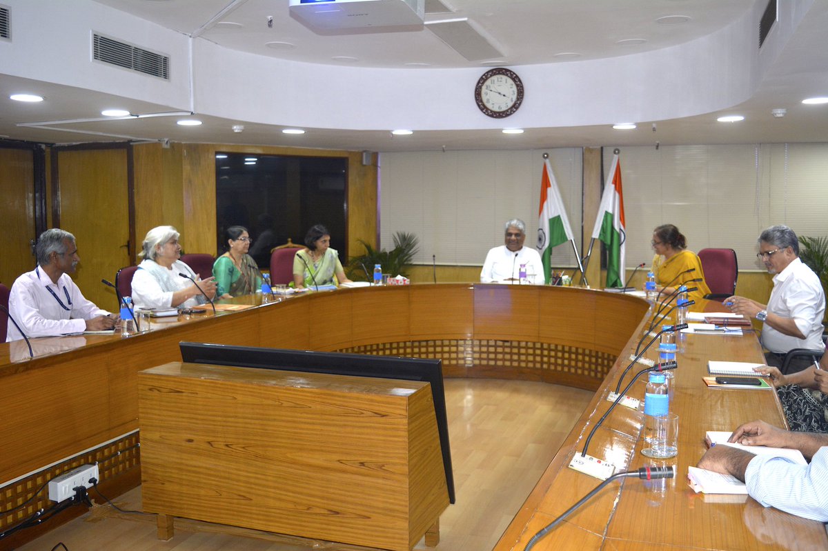 EPFO on Twitter "Glimpse of Visit by Shri Bhupender Yadav, Minister of