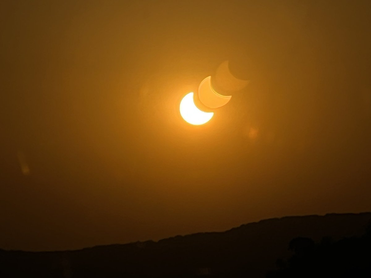 NandanDave's tweet photo. Solar Eclipse in Jaipur 

@apple #shotoniphone #iphone13pro 

#solareclipse #photography #photojournalism #mobilephotography #jaipur #pinkcity #jaipurdiaries #rajasthan #india #asia https://t.co/AtzUiHlnGw