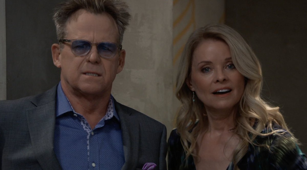 paula_30throad's tweet photo. Loved ❤️❤️❤️everything about these scenes even though the actor that plays Victor is new and not the Og Victor, played by Thaao Penghlis, he is still a veteran character 

Robert,Holly,Felicia,Scotty &amp; even Victor giving me all the 80’s #Gh vibe

#ClassicGh #Memories #OgGh ❤️ https://t.co/FCKwPKejjj