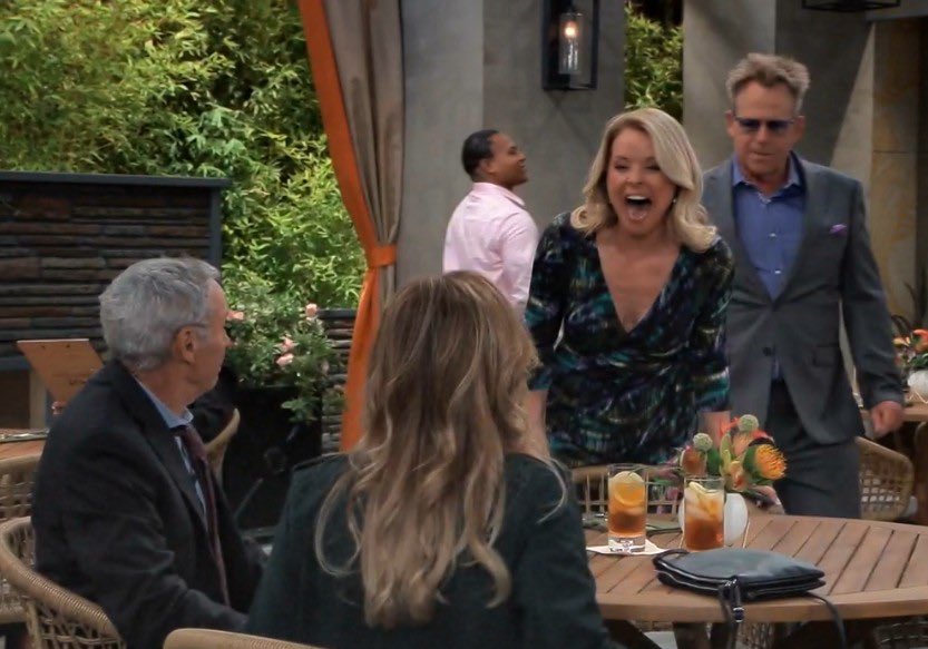 paula_30throad's tweet photo. Loved ❤️❤️❤️everything about these scenes even though the actor that plays Victor is new and not the Og Victor, played by Thaao Penghlis, he is still a veteran character 

Robert,Holly,Felicia,Scotty &amp; even Victor giving me all the 80’s #Gh vibe

#ClassicGh #Memories #OgGh ❤️ https://t.co/FCKwPKejjj
