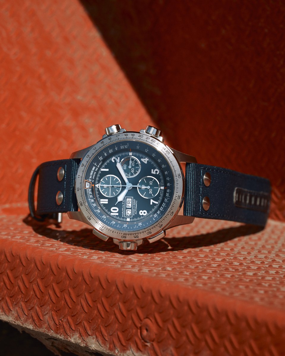 hamiltonwatch's tweet photo. Are you an aviation enthusiast? Equipped with an inner rotating bezel that displays crosswind and drift-angle calculations, our Khaki Aviation X-Wind Auto Chrono is a watch for the cockpit and beyond: https://t.co/jG30CxtuR1
#hamiltonwatch #khakiaviation
(Ref. H77906940) https://t.co/2FaHsxNFEz
