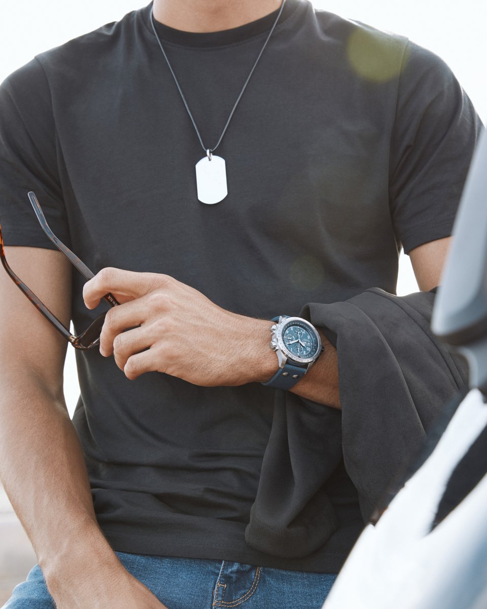hamiltonwatch's tweet photo. Are you an aviation enthusiast? Equipped with an inner rotating bezel that displays crosswind and drift-angle calculations, our Khaki Aviation X-Wind Auto Chrono is a watch for the cockpit and beyond: https://t.co/jG30CxtuR1
#hamiltonwatch #khakiaviation
(Ref. H77906940) https://t.co/2FaHsxNFEz