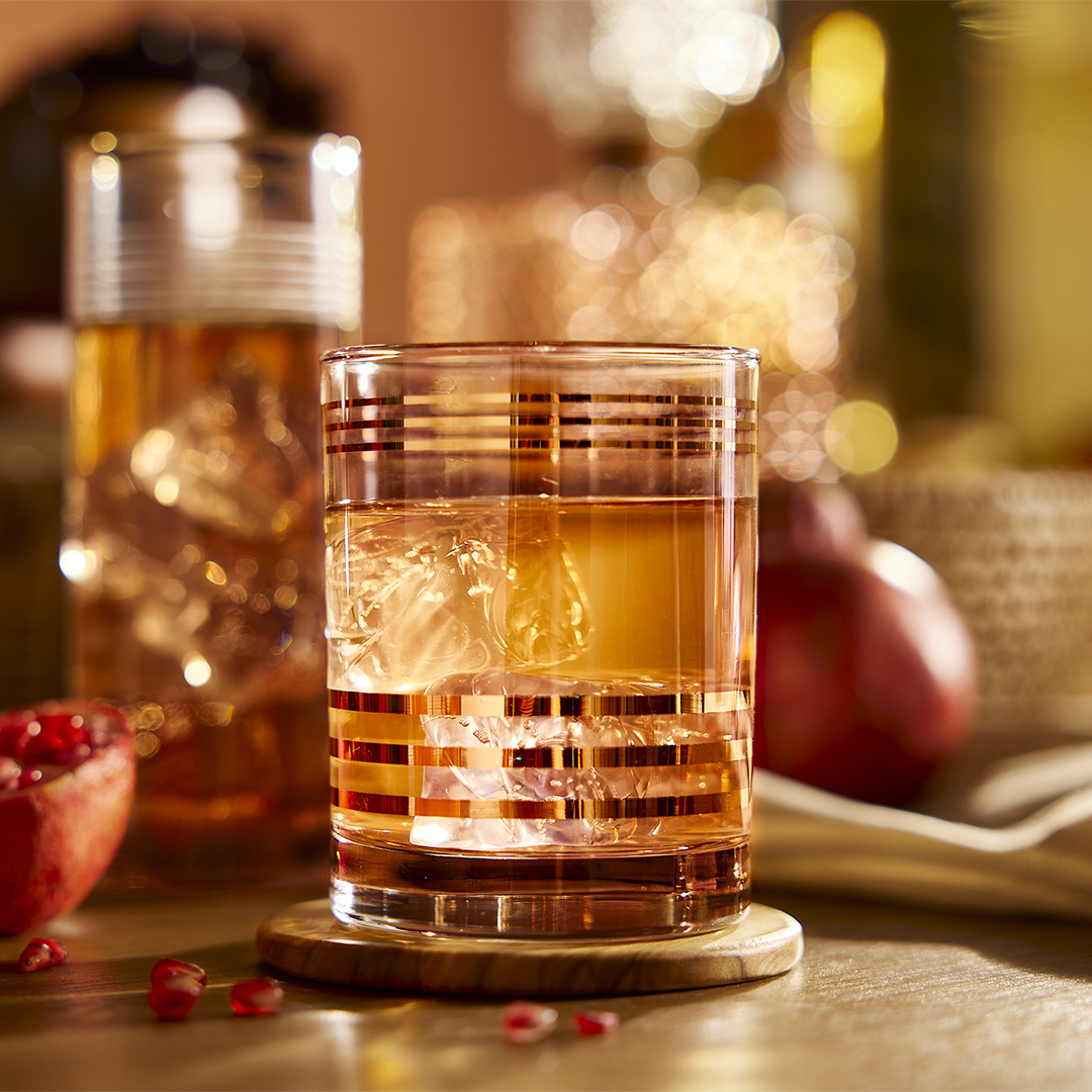 We did fall a little different this year. No scarecrows, corn, hay bales, or pumpkins. Just stunning images in fall tones with the perfect lighting to set an Autumnal mood. For elevated seasonal content, contact Kreber.

#fallvibes #fall #autumn #seasons #lighting #photography