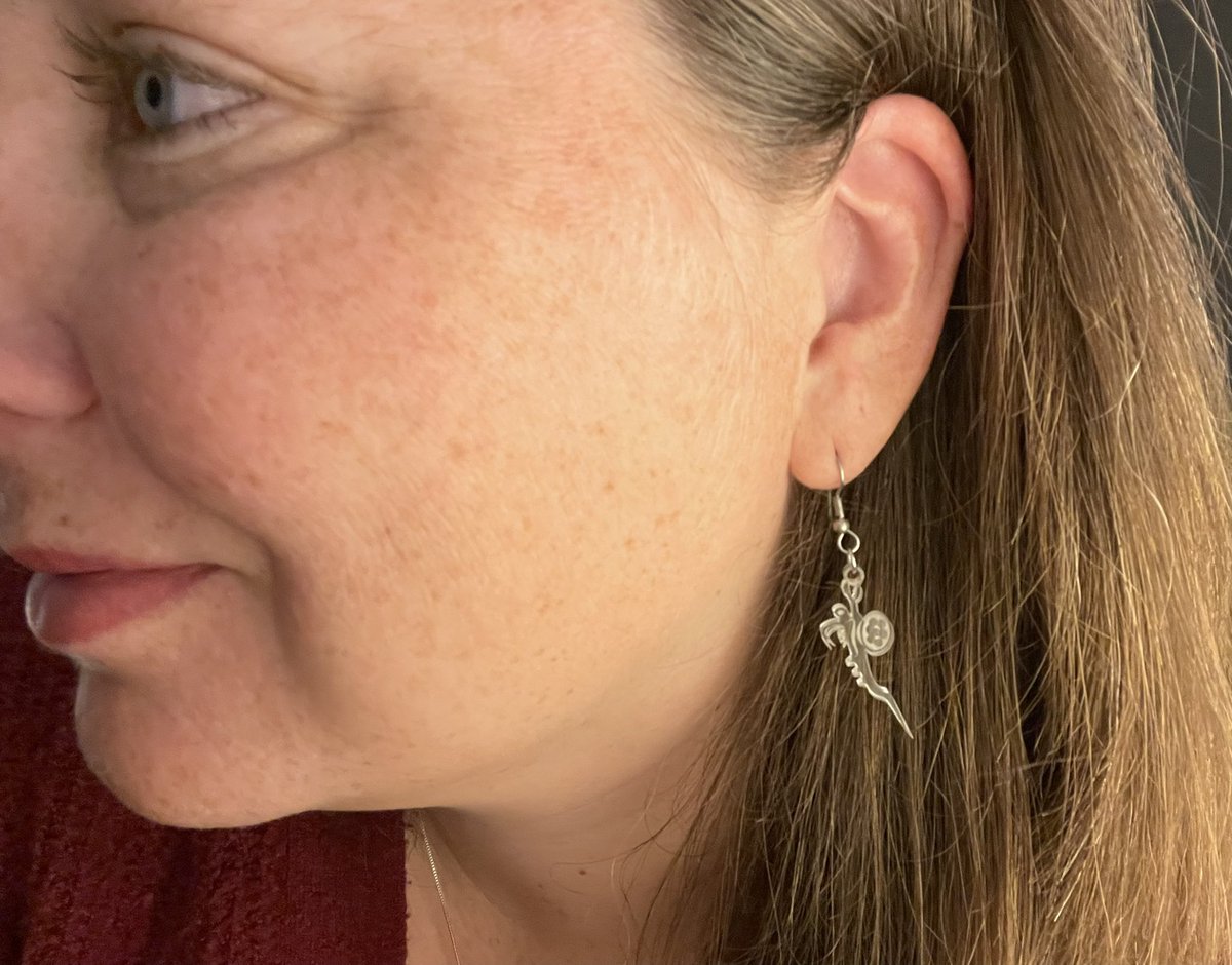 MeganWeber_AIS's tweet photo. Of course I packed the best earrings to wear to an invasive species conference! Good morning #UMISC2022 https://t.co/HETsnlpbcV
