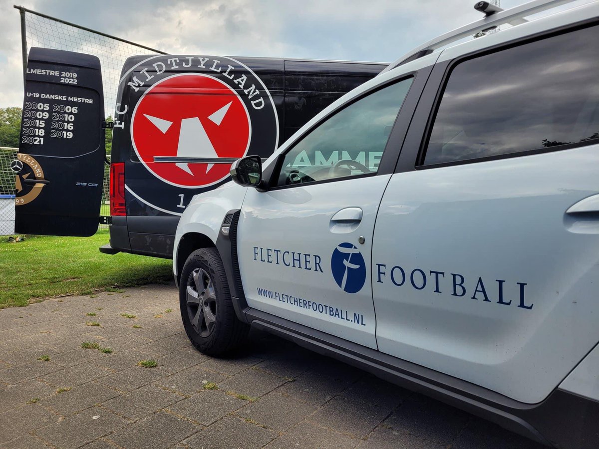 TrainingFc's tweet photo. Midtjylland training https://t.co/AavDSuViK3