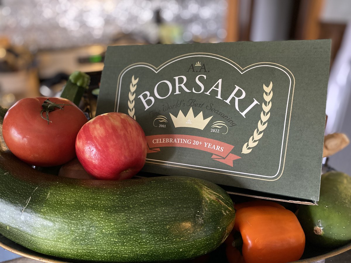 Looking for the perfect gift for someone that's vegan? Our Gourmet Seasoning Gift Box is the perfect gift for them. All of our seasonings pair perfectly with any vegetable! #vegetarianmonth #vegan ##vegangift #vegangiftideas  #giftidea #plantbased  loom.ly/0bPk6V4