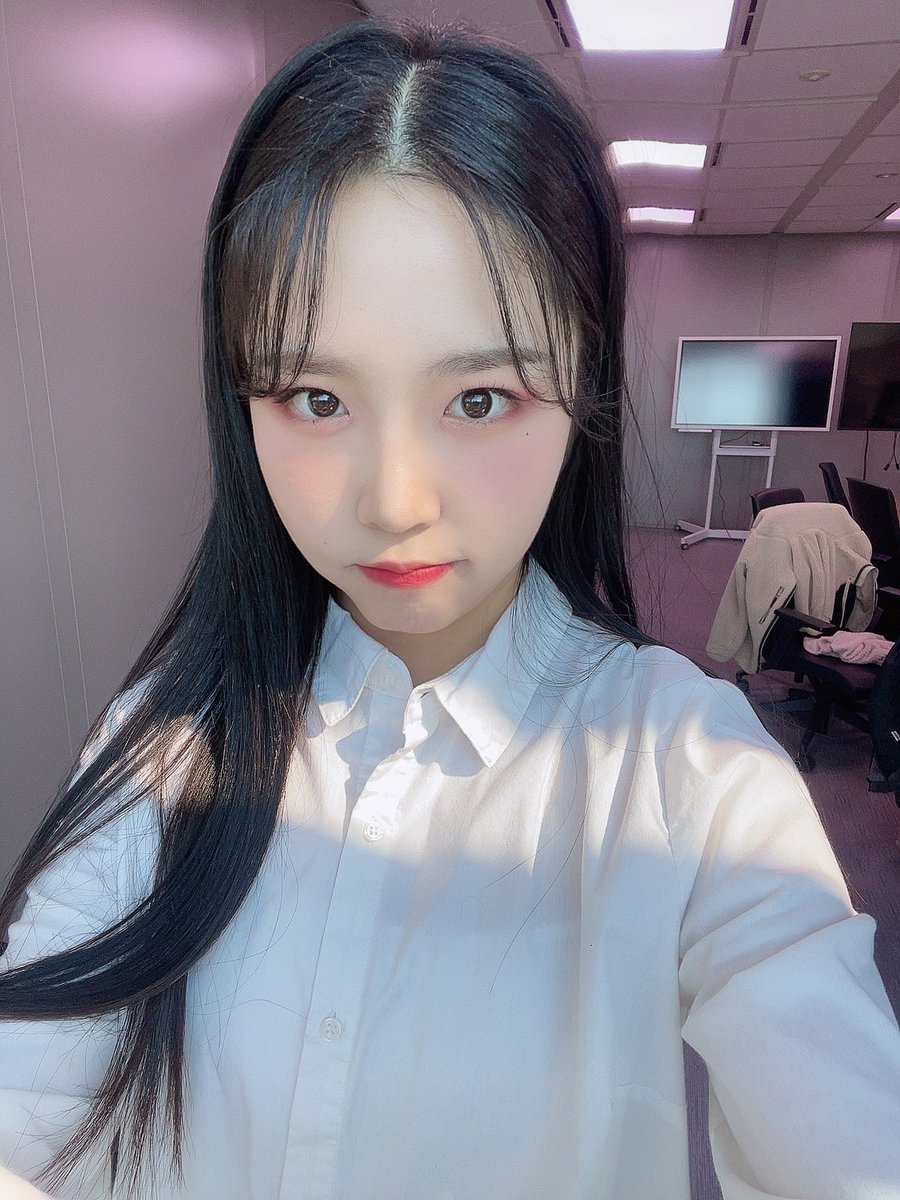 PF_Official_X's tweet photo. [#핑크판타지_하린]

핑크판타지 ‘Get out' 더쇼 무대 다들 봤찌?
🥕🥕🥕 당근을 외칠 수 없는 사람들은
얼른 보고 오도록😒

#하린 #HARIN #ハリン 
#핑크판타지 #PINKFANTASY 
#ピンクファンタジー https://t.co/OTUS91GNkX