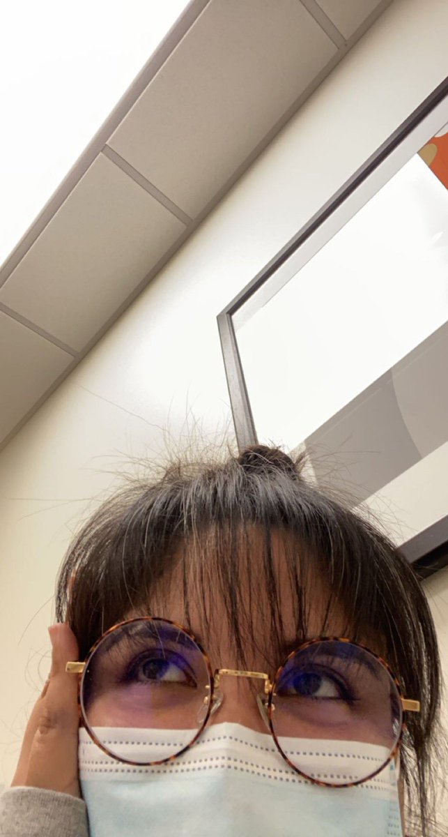 noraNOPANTS's tweet photo. hi guys hi hello.
I’m still alive. I got bangs again &amp; I already lost the pair of glasses I bought 2 weeks ago. Anyway life’s great. 😂 https://t.co/fWAxqNeR73
