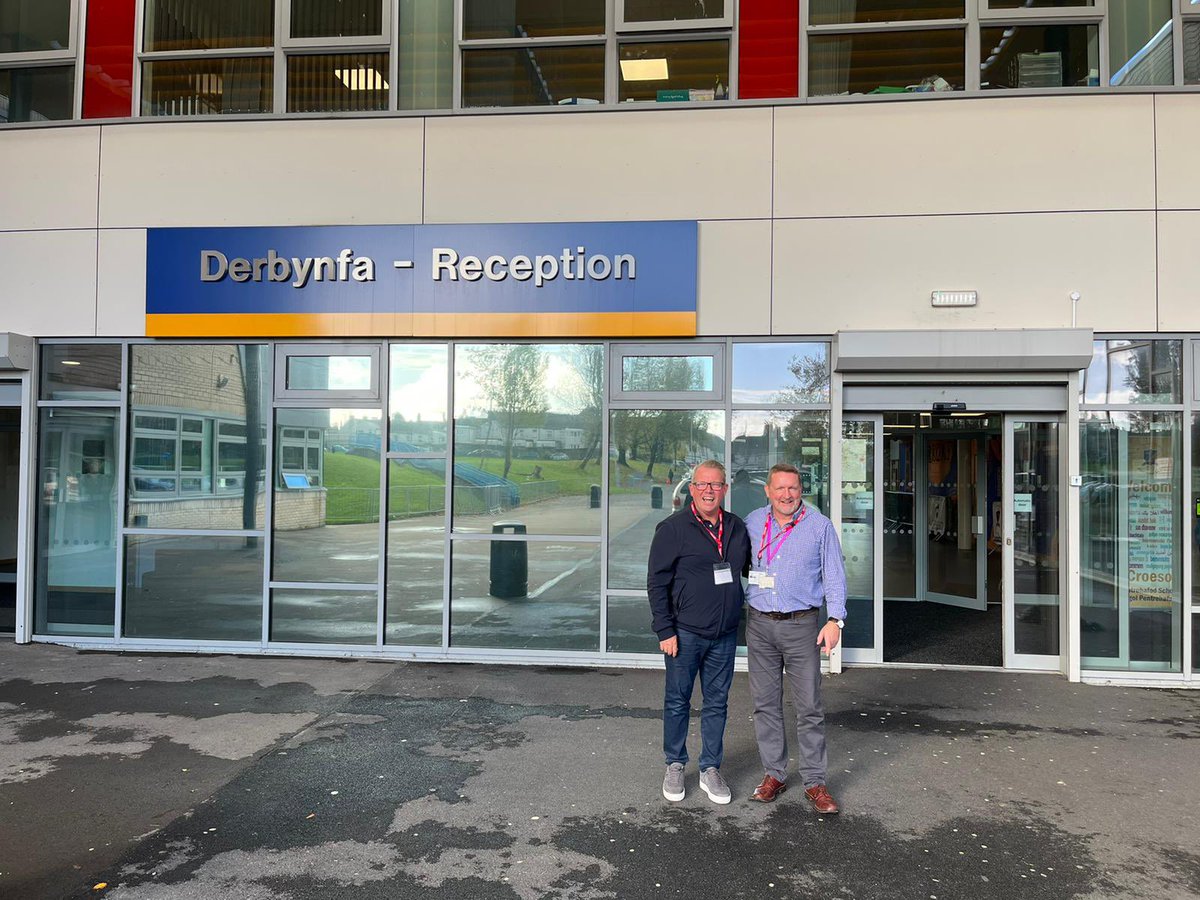 Thank you to Martin Morgan and @Mikedurke for inspiring and motivating our students <a href="/Pentrehafod/">Pentrehafod School</a>