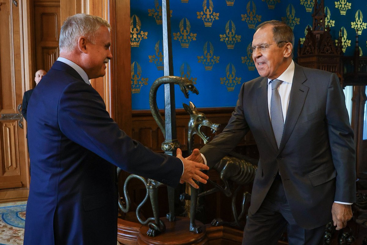 Генеральный секретарь #ОДКБ Станислав #Зась встретился с Министром иностранных дел России Сергеем Лавровым