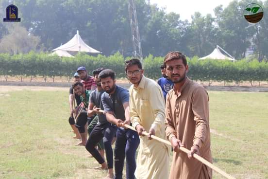 MHusnain466's tweet photo. #Tugofwar #CricketTwitter #Champions https://t.co/QAuiBQExBa