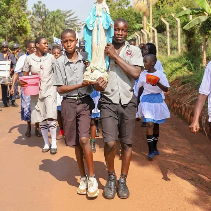 hcfmeafrica's tweet photo. #ChildrenRosaryRallyJinja
It was a great day well spent with the children from Jinja Diocese during the Children Rosary Rally as we promoted Our Lady and the Holy Rosary.
#GoToMary https://t.co/Oqbt8oqqpL