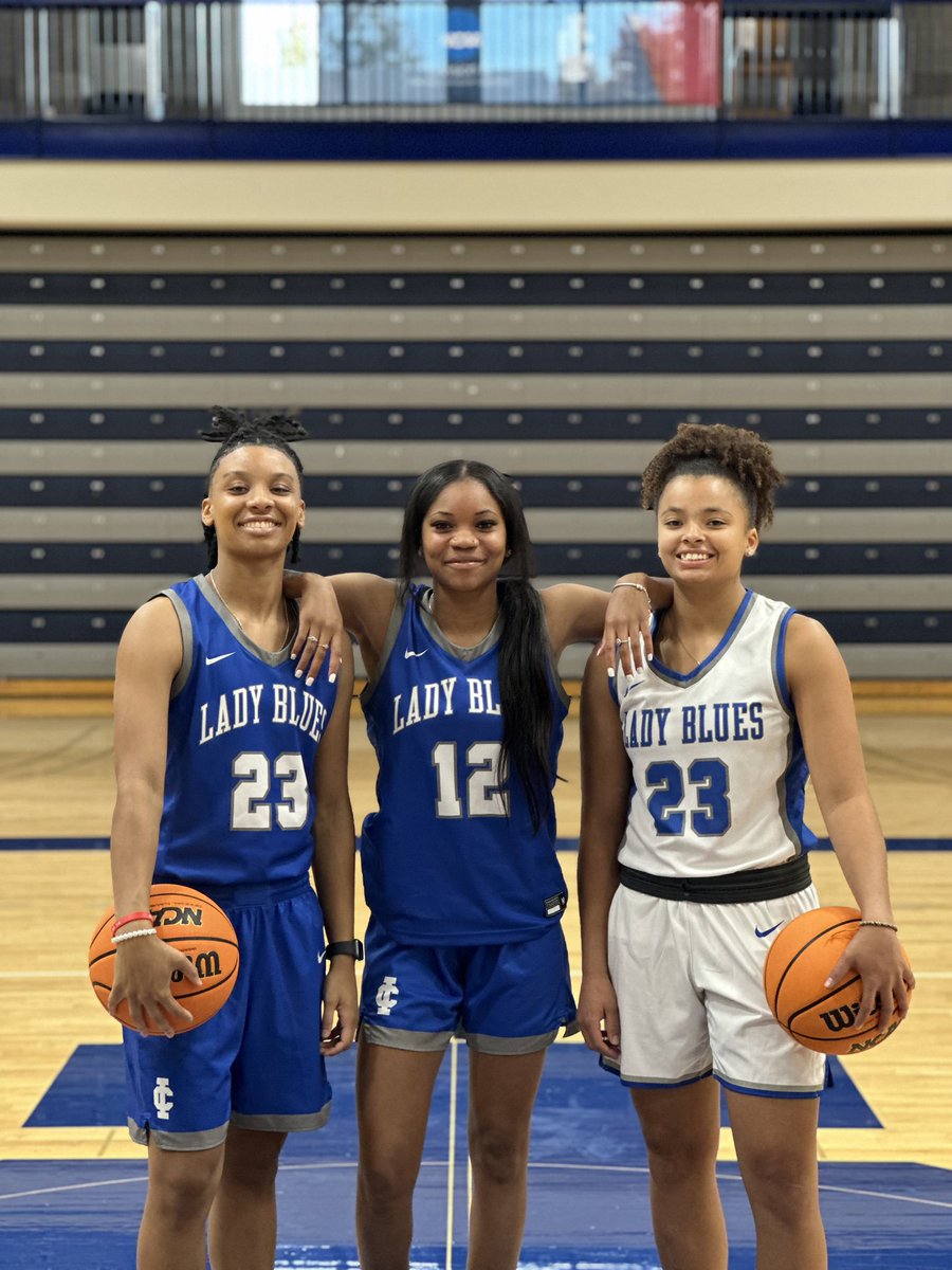 After a great unofficial visit at Illinois College, I am very excited to say I have received an offer from <a href="/ICWBB/">Illinois College WBB</a> and <a href="/ICXCTF/">Illinois College XCTF</a>! Thank you to both coaching staffs with giving me this opportunity! Huge shoutout to <a href="/terrell_33/">Terrell Roe</a>! <a href="/CoachDoehring/">Dirk Doehring</a> <a href="/CoachJHay/">Jason Haynes</a> <a href="/kmorrissey42/">Kayla Morrissey</a> CoachMcCormick