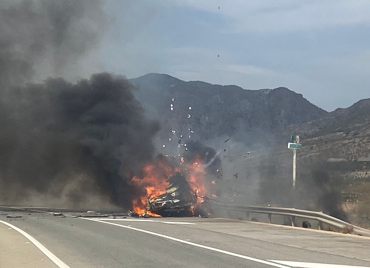 Según testigos presenciales, no había nadie cerca del coche

#comarcalecrin #elvalledelecrin #alsurdegranada

elcomarcaldelecrin.com/2022/10/25/suc…