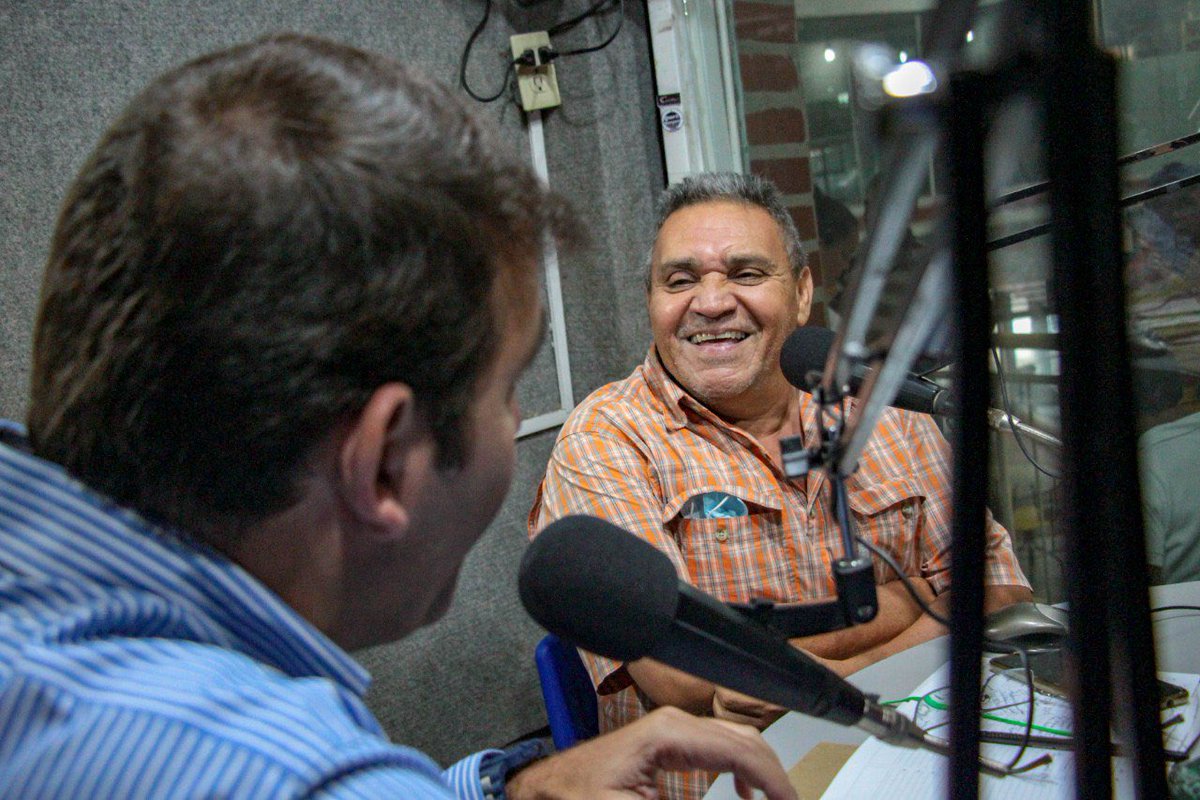 prospericarlos's tweet photo. Desde temprano estuve conversando en @VIVA933 con @HernandezJul1o sobre la situación en #Cojedes, nuestras próximas actividades y recorridos en el estado. 

#VamosXMás #25Oct https://t.co/1hbEYko4Ah