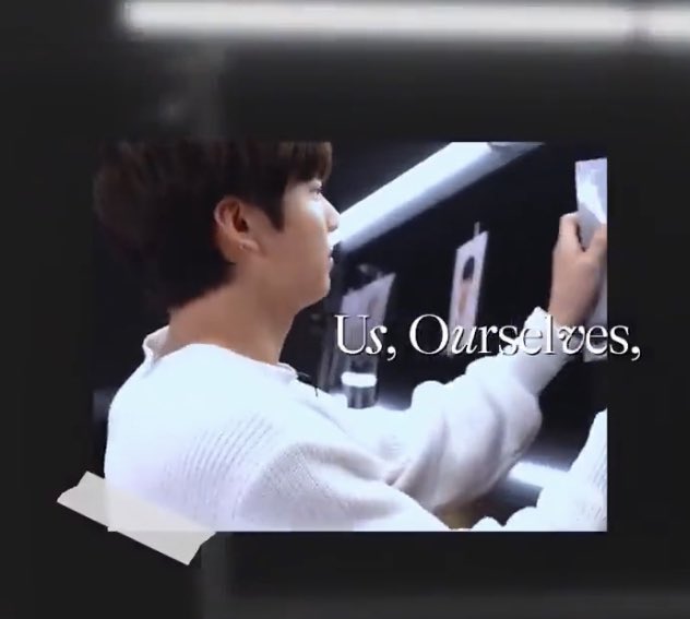 toloseyourpath's tweet photo. jungkook moving jin’s photos over and drawing around them 😅 https://t.co/BbvMPOLAPV