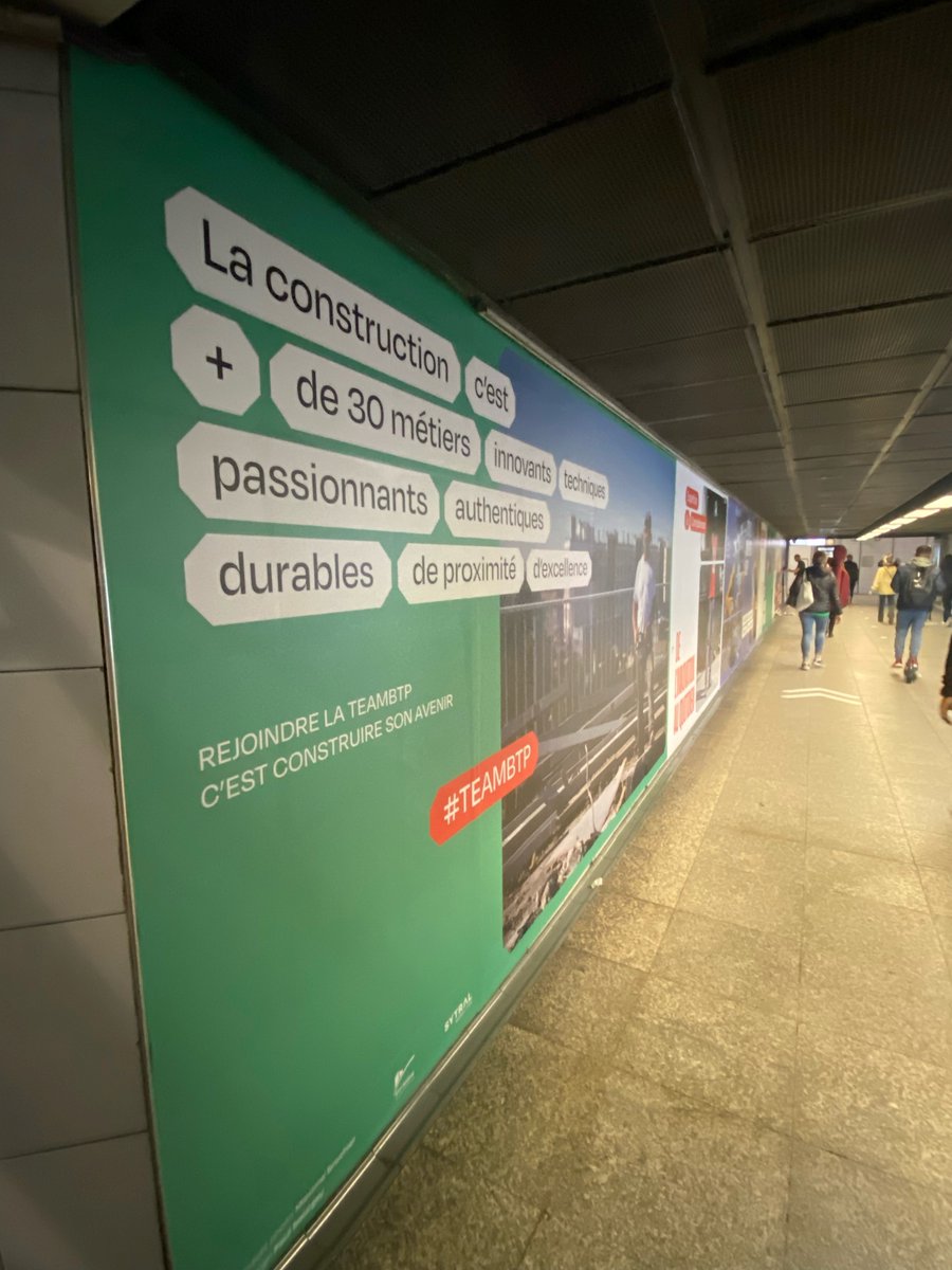 BTPRhone's tweet photo. #TeamBTP #spotted dans le Métro Bellecour 👀
Lancement de la campagne de promotion des métiers du #BTP en partenariat avec le @TCL_SYTRAL !
👷♂️👷♀️Les compagnons du BTP sont mis à l’honneur par les portraits de Maxime brochier, stylisés par Paul Bourgey. https://t.co/7h4lgSAtYI