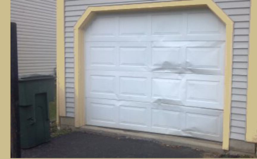 Body slamming on garage doors is a new mindless trend that could cost homeowners in garage door repairs or replacements. Will this silliness pass quickly? garagedoorsandmor.com/Blogger2/index…

#garagedoorrepair #garagedoorpanel