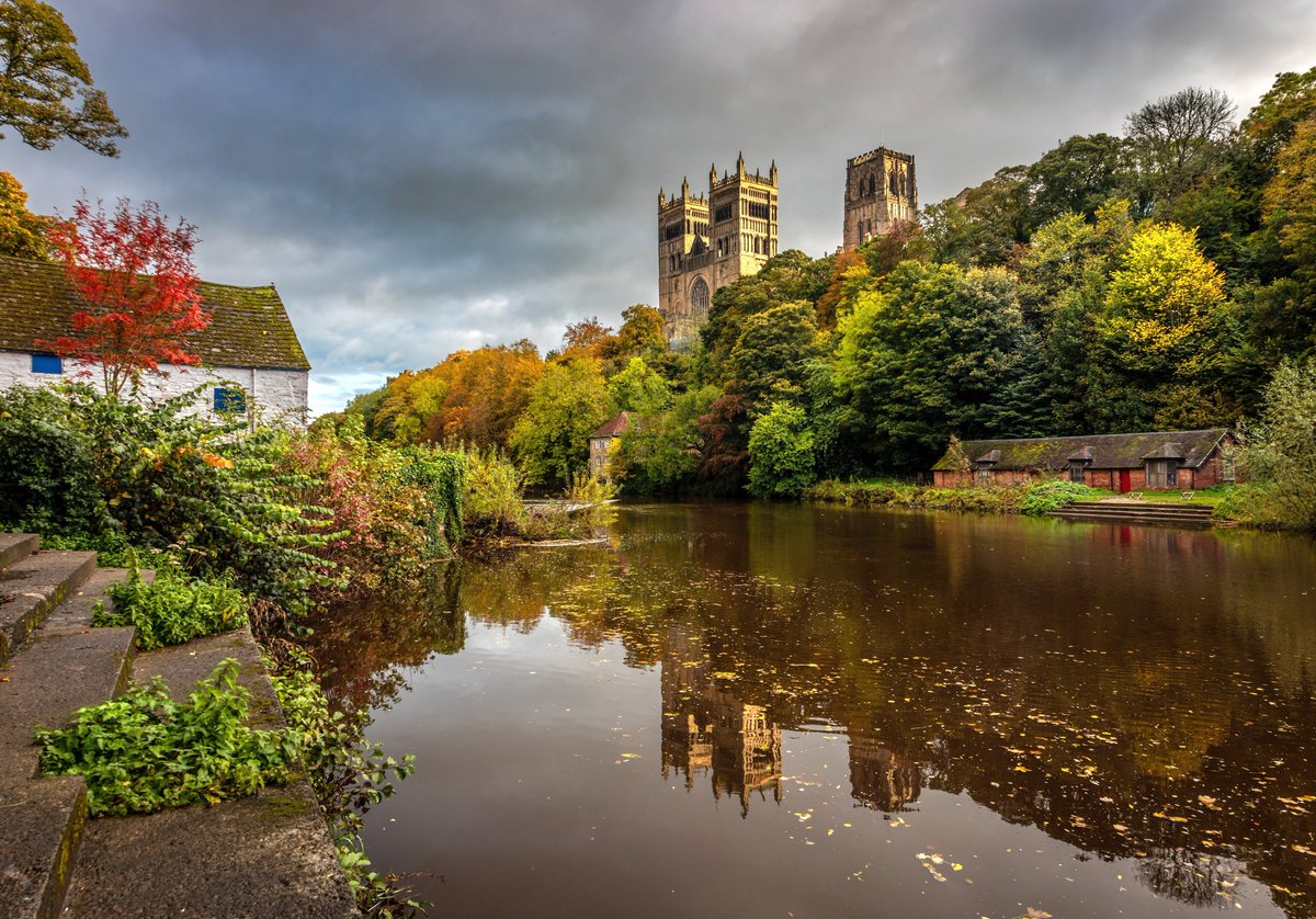 Autumnal walk around Durham with views of the cathedral. 
#DurhamCathedral #DurhamCity #Autumn
