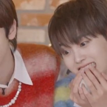 withshj_'s tweet photo. 🤣🤣 https://t.co/1WteEyqNe8