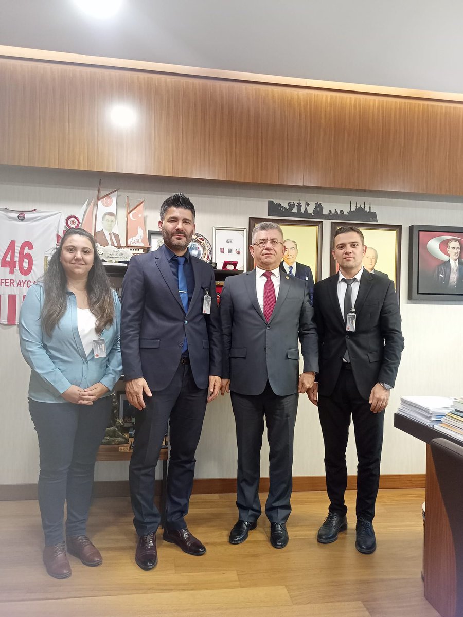 imdburosen's tweet photo. Dernek Yönetimimiz, 27. Dönem MHP Kahramanmaraş Milletvekili ve Sağlık, Aile, Çalışma ve Sosyal İşler Komisyonu Katip Üyesi  Prof.Dr. Sefer Aycan’ı makamında ziyaret etti. Vekilimize nazik misafirperverliği ve çözüm odaklı yaklaşımından dolayı  teşekkür ederiz. @seferaycan https://t.co/K6jdhiE7AN