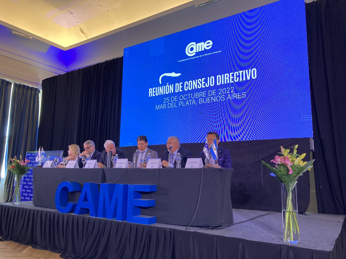 FemMujeres's tweet photo. La presidenta de la @CamaraEmp @FemMujeres @FernandaReina17 participando en la reunión federal de Consejo Directivo de @redcame.
 
#AgendaFederalPyme🇦🇷 
#CAMEenMardelPlata

@FEMPRENSA https://t.co/firRhTeBvf