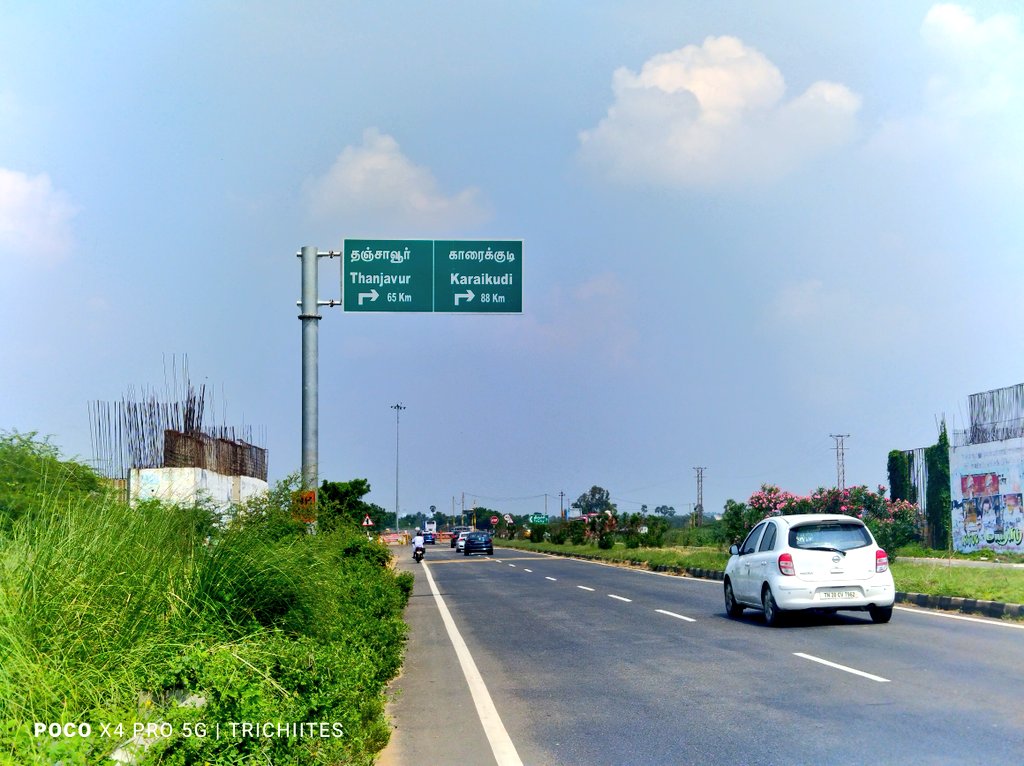 Trichiites's tweet photo. NHAI placed direction boards on Trichy semi-ring road around the Panjapur IBT area in #Trichy City.
#NH83 #NH38 #NH336 #NH81
#Trichy #Madurai #Thanjavur #Karur #Pudukkottai #Chennai #Dindigul https://t.co/SOnqGzmg3I