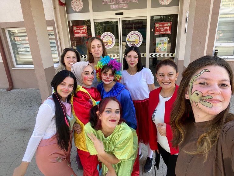 29 Ekim Cumhuriyet Bayramı kutlamaları dahilinde, okulumuzda, Serdivan TOBB Mesleki Teknik Anadolu Lisesi öğrencilerinin yaptıkları animasyon gösterileri ile bayram coşkusunu birlikte yaşadık. TOBB MTAL müdür, öğretmen ve öğrencilerine teşekkür ederiz. 
<a href="/sakaryamem/">Sakarya İl Millî Eğitim Müdürlüğü</a> <a href="/Serdivanmem/">Serdivan İlçe Millî Eğitim Müdürlüğü</a>