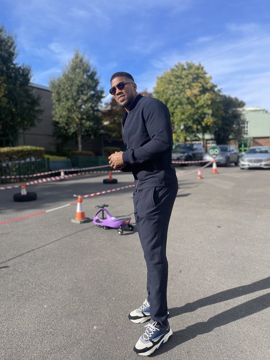 Anthony Joshua tweet media