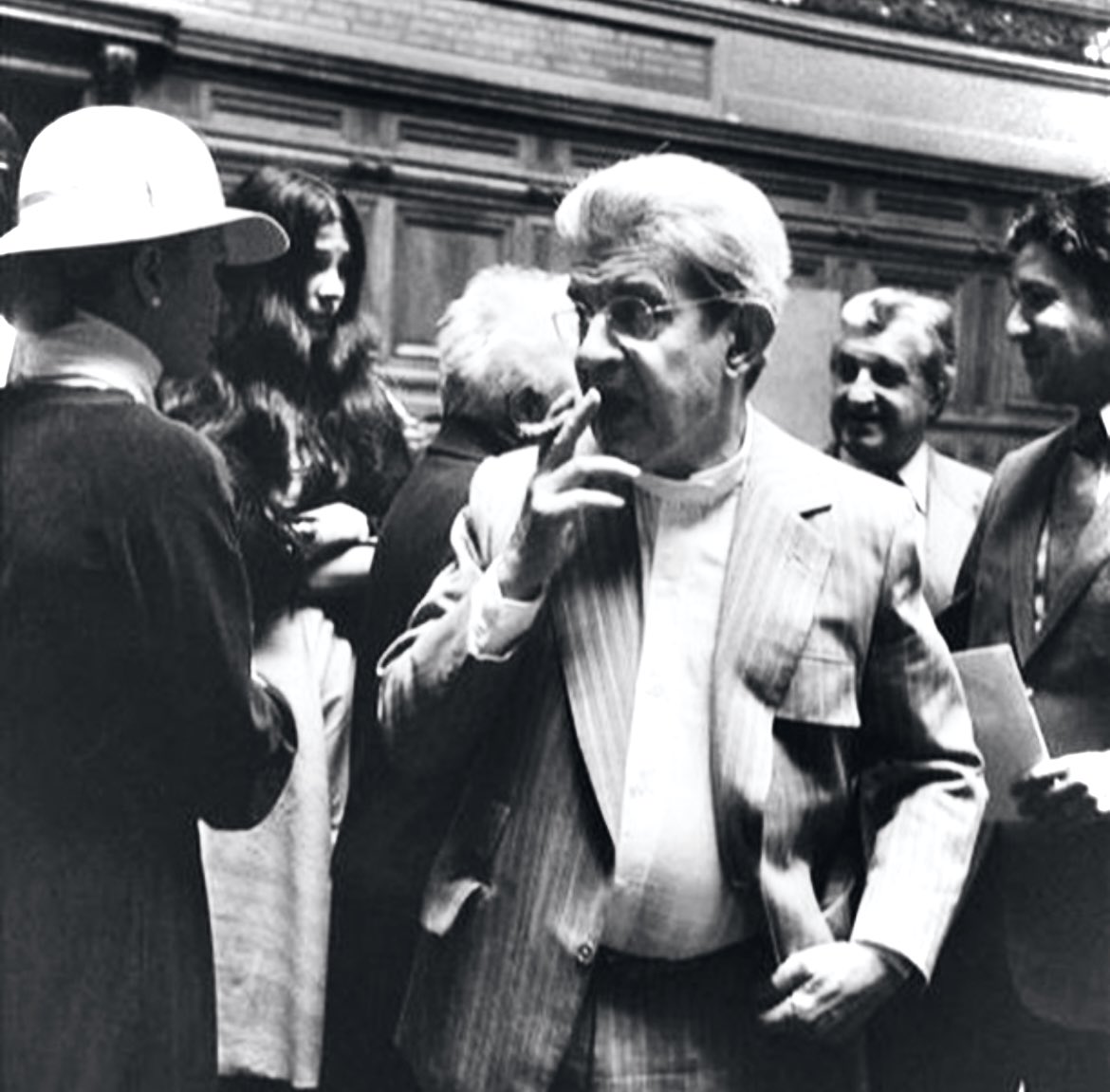 Coranalyste's tweet photo. Jacques Lacan, 1975
Par Gisèle Freund https://t.co/tT8WeJUQNc