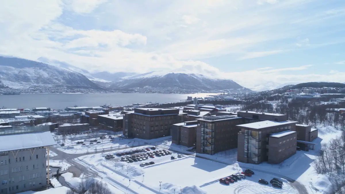 ChuckPfarrer's tweet photo. ESPIONAGE:  Norwegian Security Services (PST) arrested a 'Brazilian researcher' at the University of Tromsø.  It's believed the individual is not Brazilian, but actually Russian, and works for one of the RU intelligence services.  Thanks to @christogrozev. https://t.co/7KAjIT6YTn https://t.co/V1t1LWxCqY
