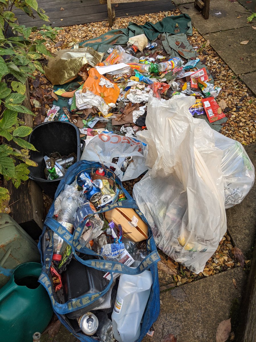 EricTorrington's tweet photo. 3 picks worth of #litter = 605 items off the streets. From #Dursley, #Cam # Dursley #railway #station, #Box Road, #Drycott. Supporting @DursleyTC @StroudDC @KeepBritainTidy @TruckersUp https://t.co/RLzxPVWRER