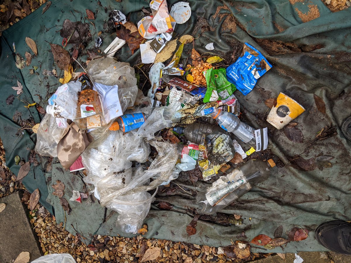 EricTorrington's tweet photo. 3 picks worth of #litter = 605 items off the streets. From #Dursley, #Cam # Dursley #railway #station, #Box Road, #Drycott. Supporting @DursleyTC @StroudDC @KeepBritainTidy @TruckersUp https://t.co/RLzxPVWRER
