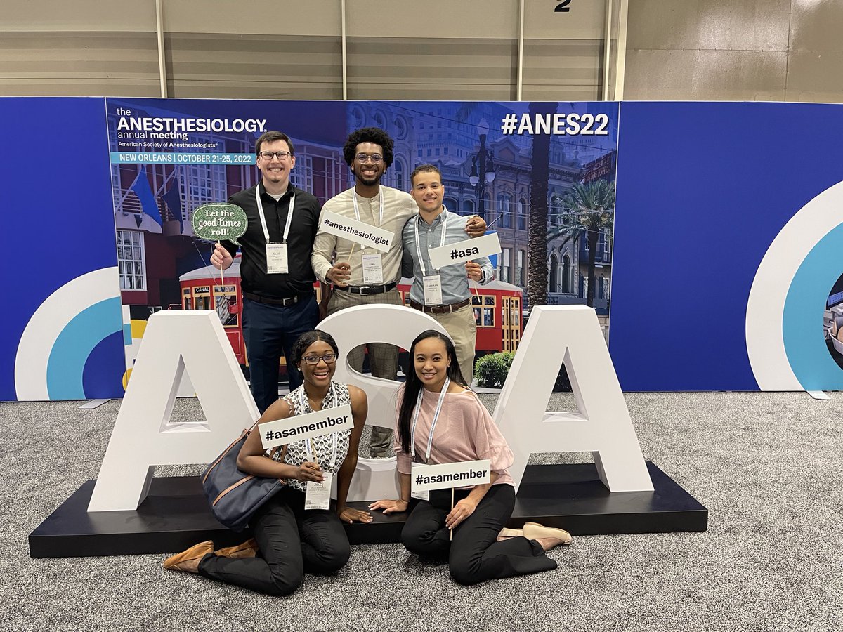 CameranBurtMD's tweet photo. Had a great experience at my first ASA Meeting! I got to attend inspiring lectures, meet future colleagues, and spend time with my awesome classmates from @UMmedschool #ANES22 https://t.co/cjQ9IP4YHb