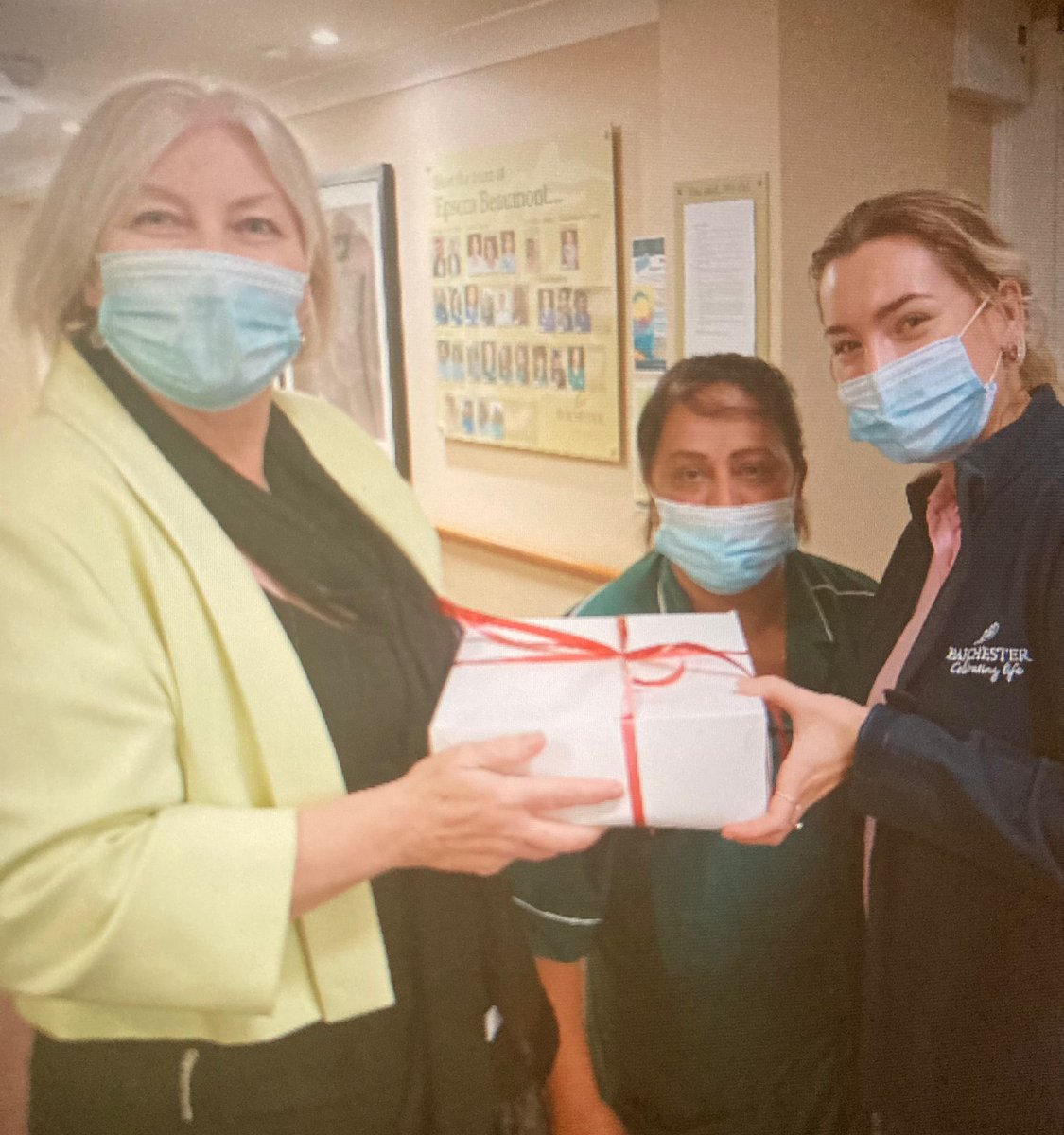 epsompcn's tweet photo. Our lovely Barbara contributing to @epsombeaumont Diwali celebrations. https://t.co/HXCgSkeIOm