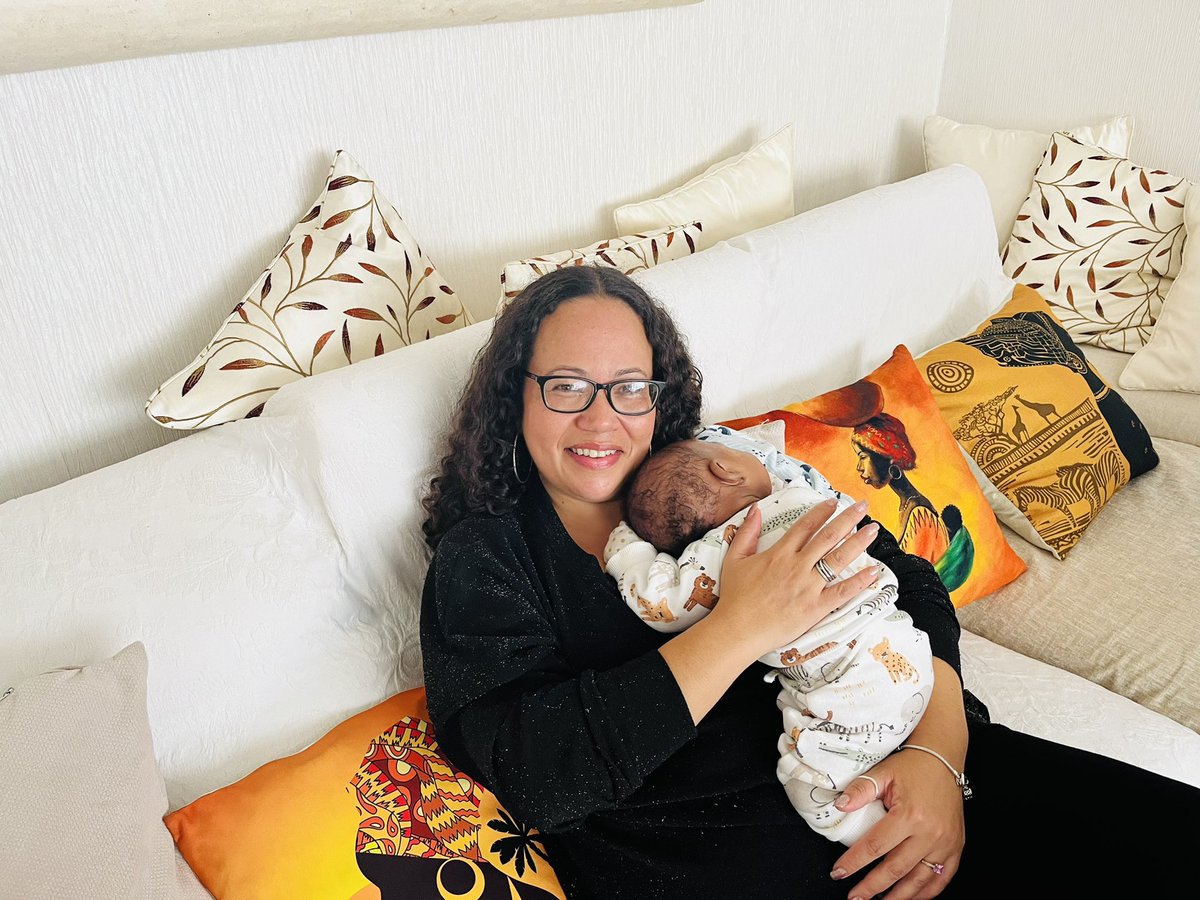 HunteLucy's tweet image. Met my first apprentice grand-baby today! So very proud of my first ever apprentice now a Mum and I am not broody at all! 🤦🏽‍♀️🤦🏽‍♀️🤦🏽‍♀️#miniapprentice